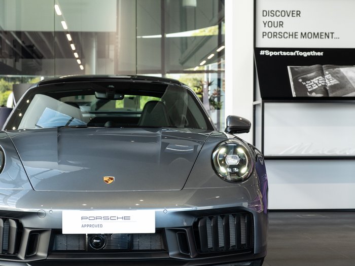 2025 Porsche 911 Carrera GTS