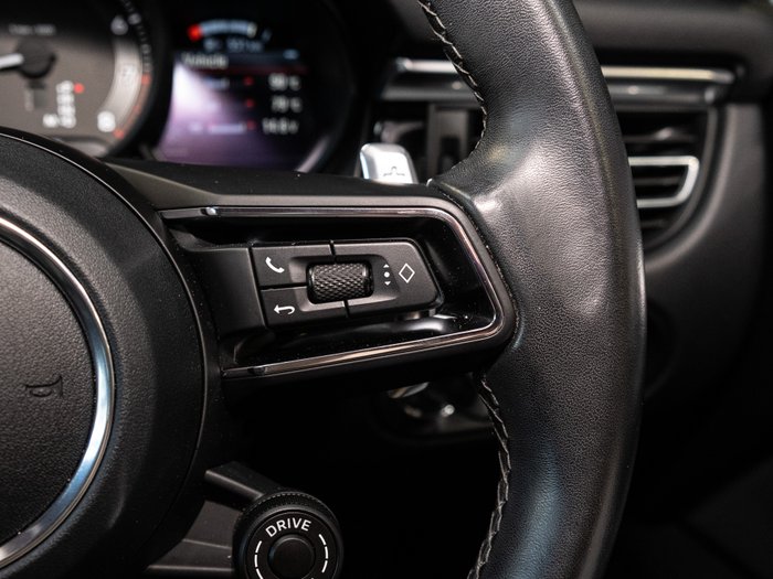 2025 Porsche 911 Carrera GTS