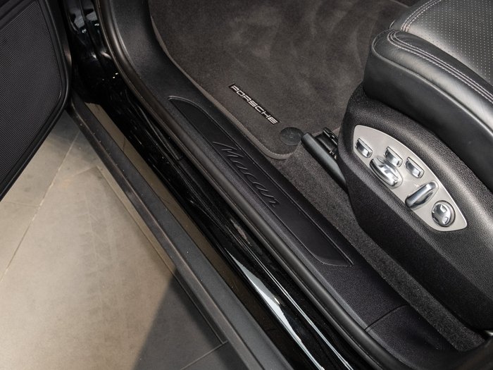 2025 Porsche 911 Carrera GTS