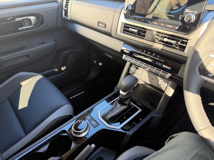 2026 Nissan Navara ST-X
