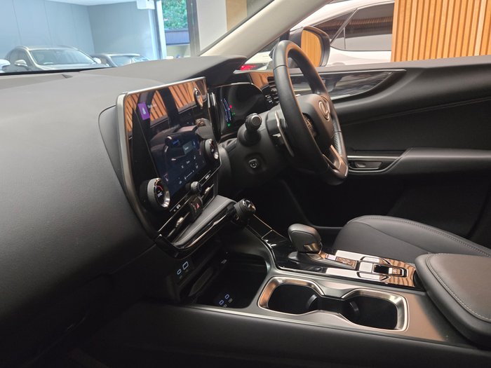 2025 Lexus NX350H Luxury 2WD