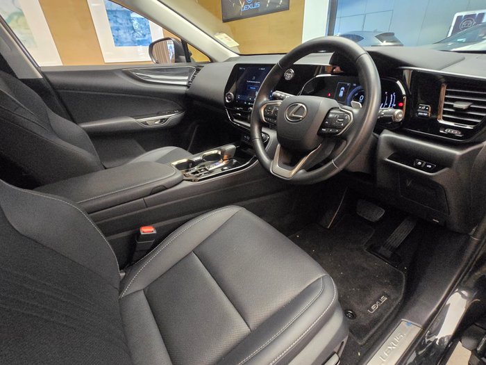 2025 Lexus NX350H Luxury 2WD