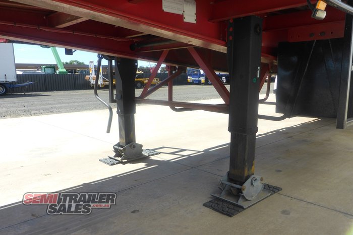 2006 Maxitrans 34 Pallet Flat Top B Double Set - RENTAL