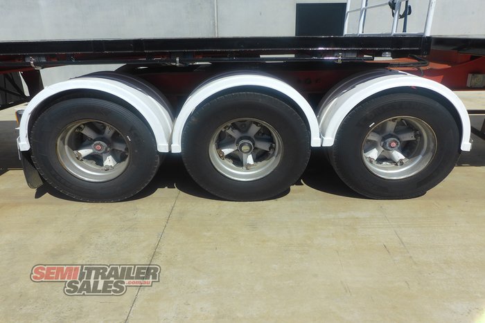 2006 Maxitrans 34 Pallet Flat Top B Double Set - RENTAL