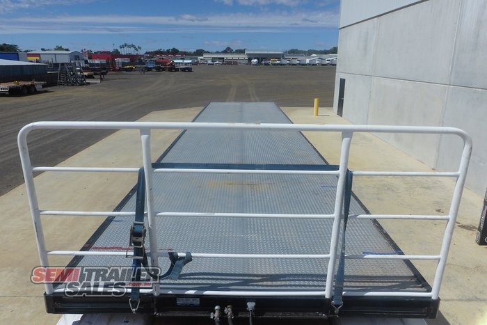 2006 Maxitrans 34 Pallet Flat Top B Double Set - RENTAL