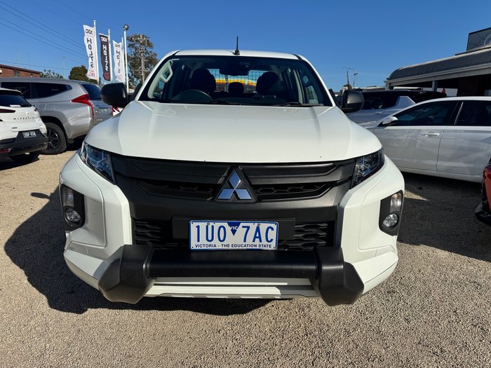 2021 MITSUBISHI Triton GLX MR Triton GLX 2.4L D 6M/T 4X4 DC CC
