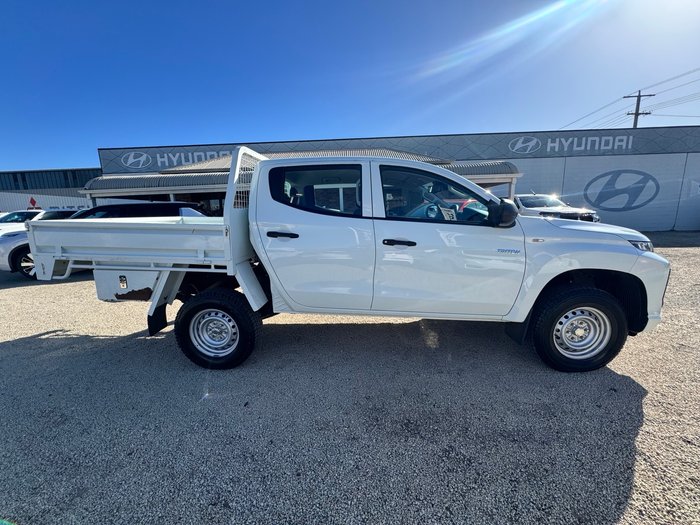 2021 MITSUBISHI Triton GLX
