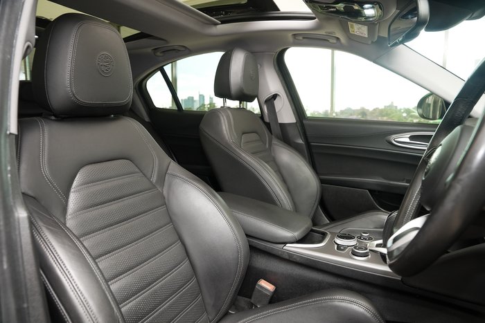 2021 Alfa Romeo Giulia Sport