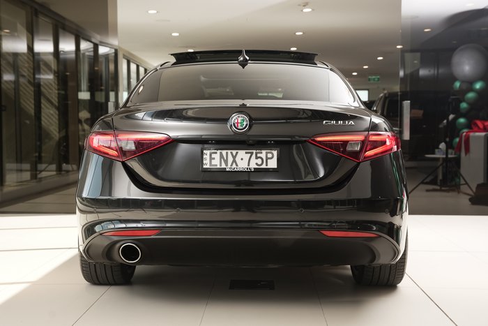 2021 Alfa Romeo Giulia Sport