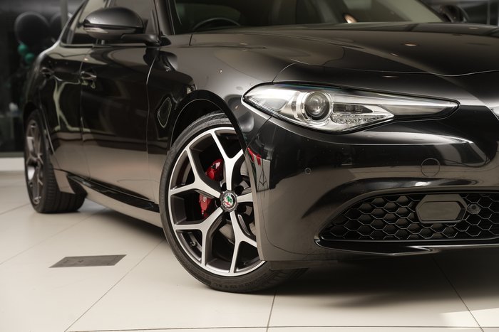 2021 Alfa Romeo Giulia Sport