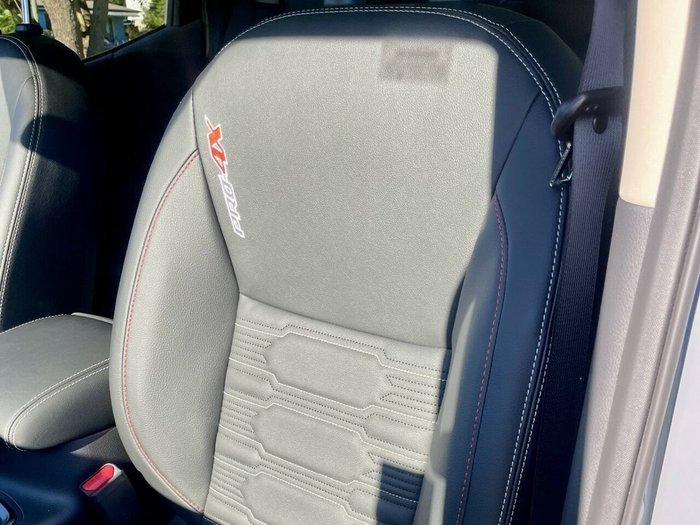 2025 NISSAN NP300 NAVARA PRO-4X