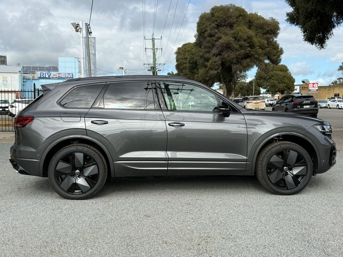 2026 VOLKSWAGEN TOUAREG