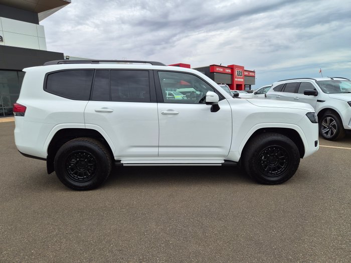 2023 Toyota LANDCRUISER GXL
