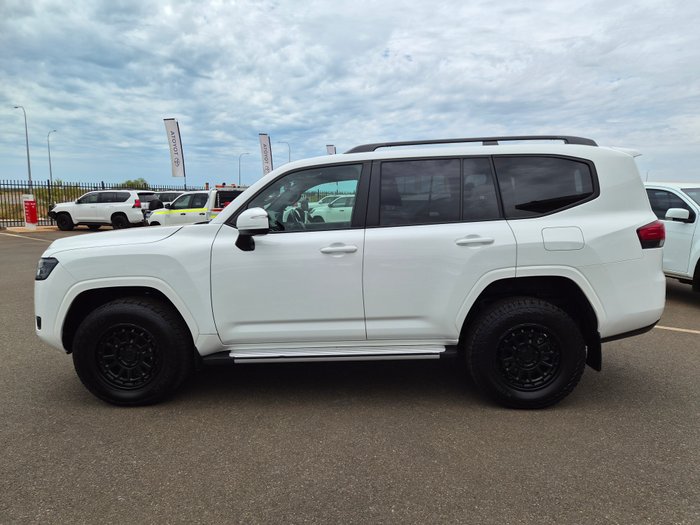 2023 Toyota LANDCRUISER GXL