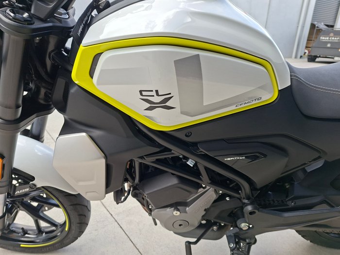 2023 CFMOTO  300 CL-X