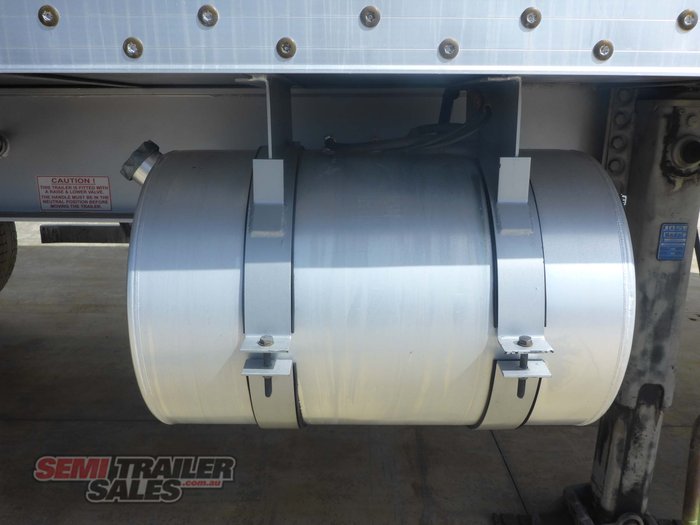 2009 Vawdrey 16 Pallet Refrigerated Pantech STAT WRITE OFF