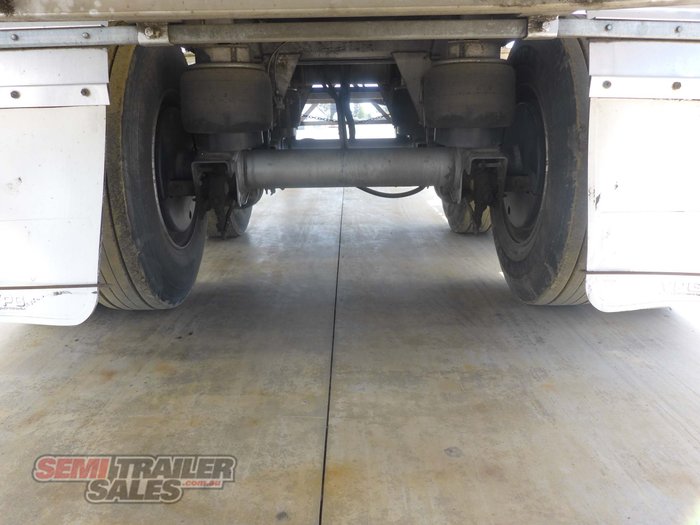 2009 Vawdrey 16 Pallet Refrigerated Pantech STAT WRITE OFF