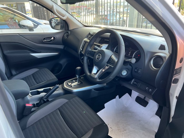 2025 NISSAN NP300 NAVARA ST