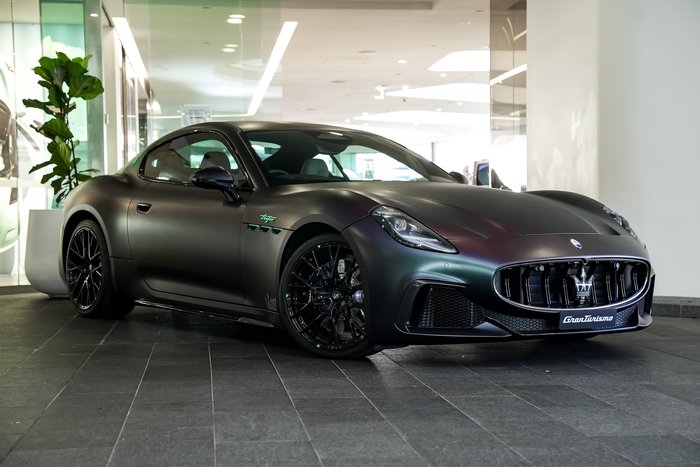 2024 Maserati GranTurismo Trofeo M189 MY24 AWD Nero Cometa Texturized