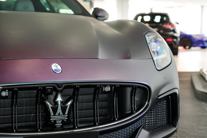 2024 Maserati GranTurismo Trofeo M189 MY24 AWD Nero Cometa Texturized