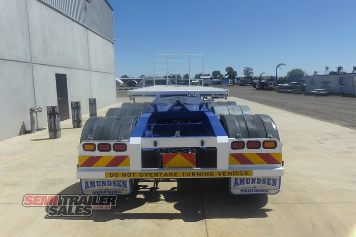 2005 Barker 12 Pallet Flat Top A Trailer