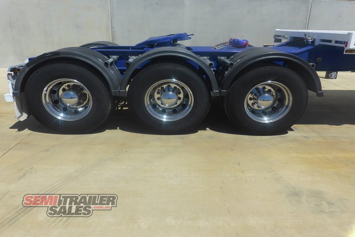 2005 Barker 12 Pallet Flat Top A Trailer