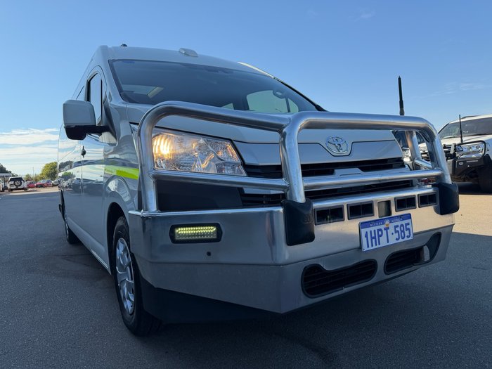 2022 Toyota HIACE