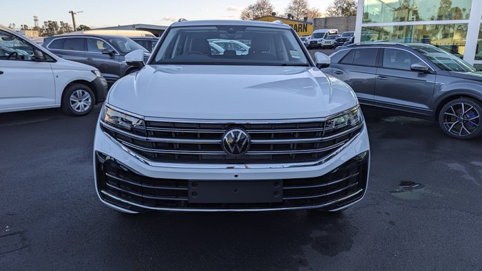 2023 VOLKSWAGEN Touareg