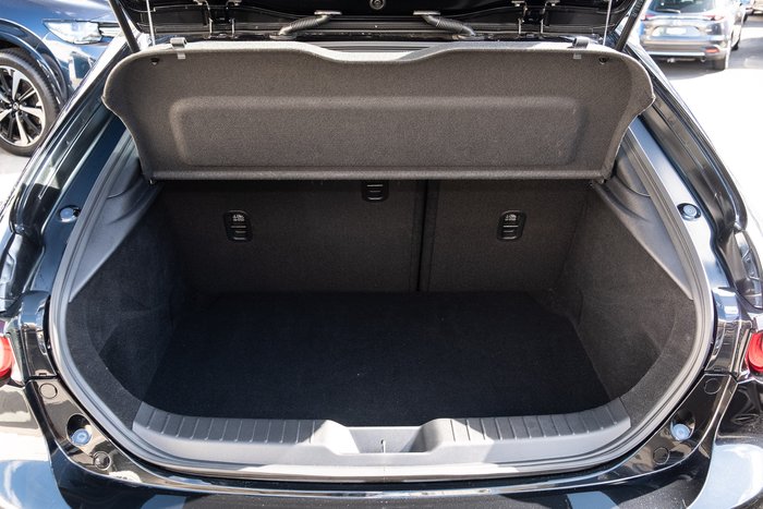 2025 Mazda 3 G20 Pure