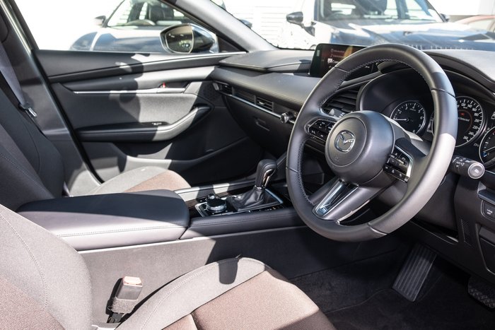 2025 Mazda 3 G20 Pure