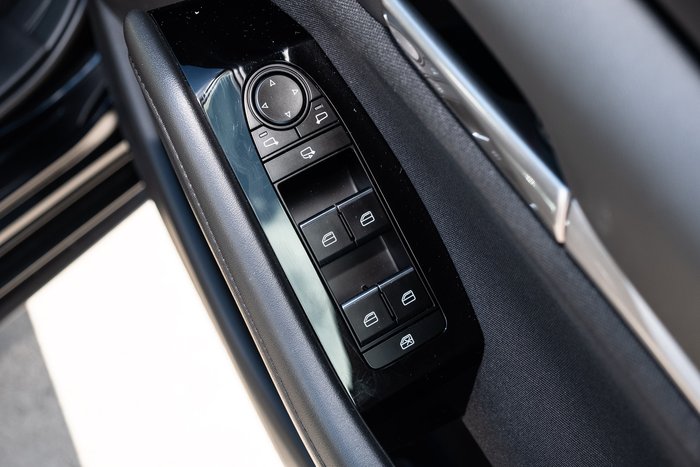 2025 Mazda 3 G20 Pure