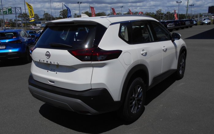 2025 Nissan X-TRAIL ST