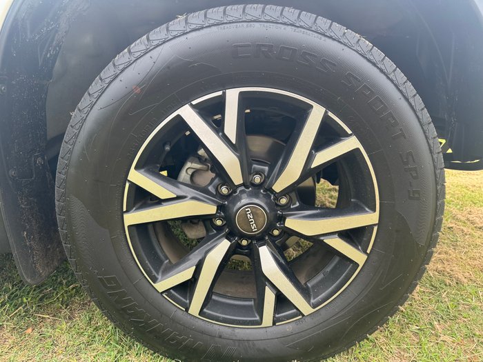 2019 ISUZU MU-X LS-T