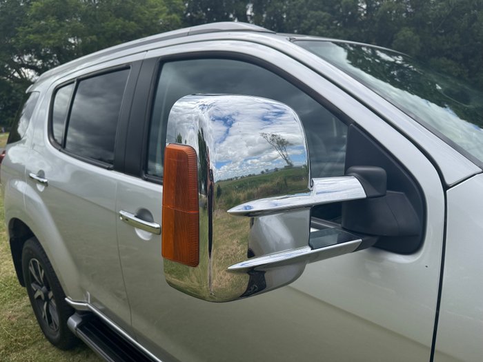 2019 ISUZU MU-X LS-T