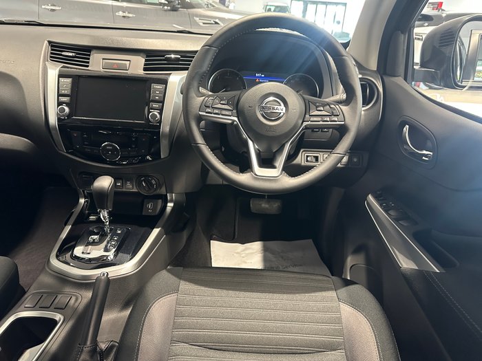 2024 NISSAN NP300 NAVARA ST-X