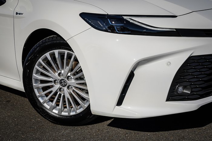 2025 Toyota CAMRY HYBRID