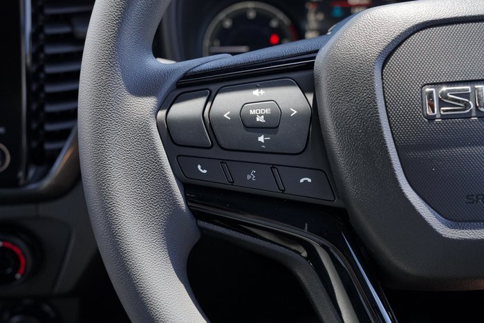 2025 Isuzu D-MAX X-RIDER