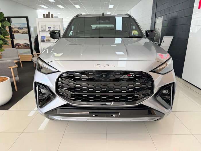 2026 ISUZU MU-X XT