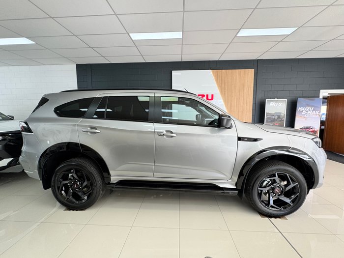 2026 ISUZU MU-X XT