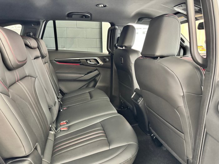 2026 ISUZU MU-X XT