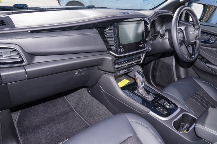 2025 Isuzu MU-X LS-T