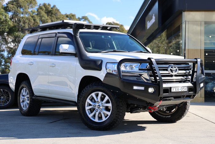 2020 TOYOTA LANDCRUISER LC200 VX (4x4)