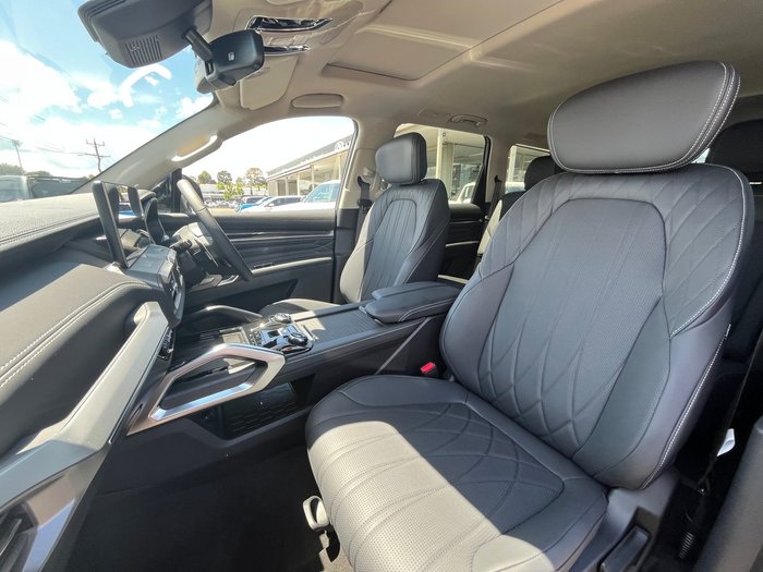 2025 LDV D90 Executive 