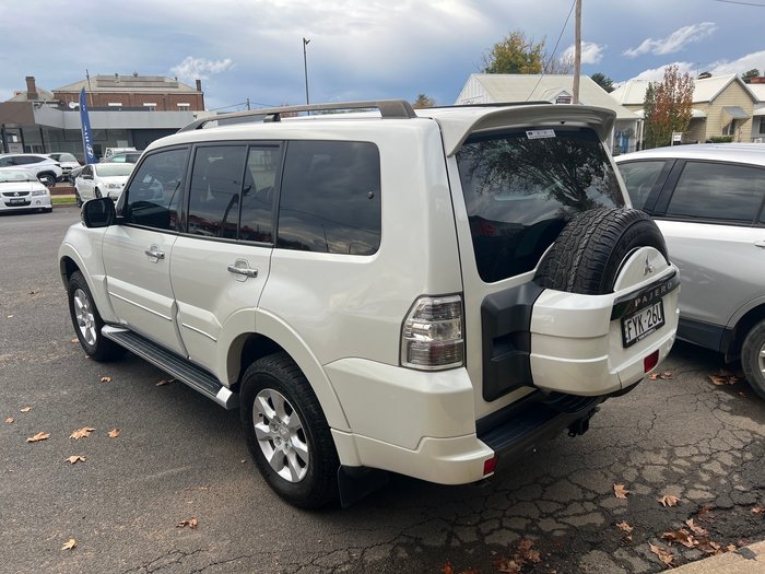 2012 MITSUBISHI PAJERO PLATINUM 2