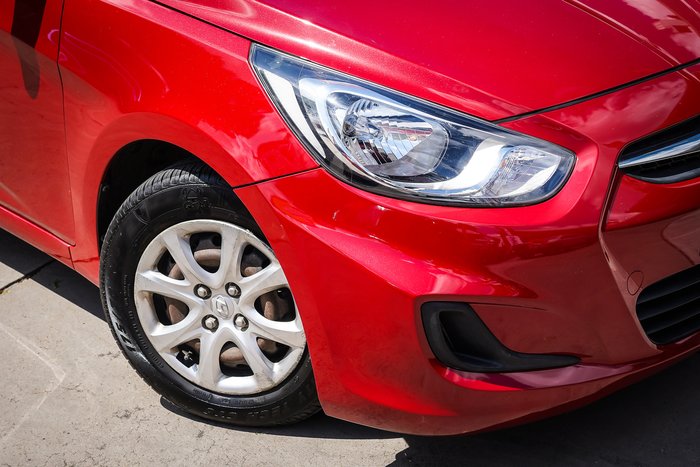2013 Hyundai ACCENT