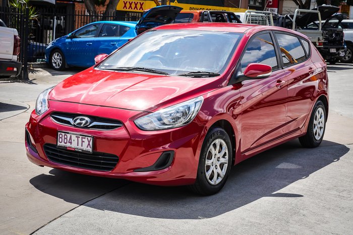 2013 Hyundai ACCENT