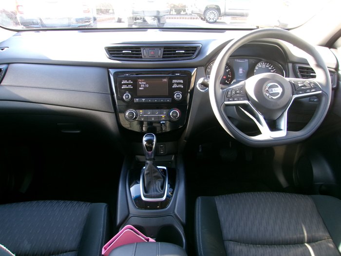2020 NISSAN X-TRAIL ST (4x2)