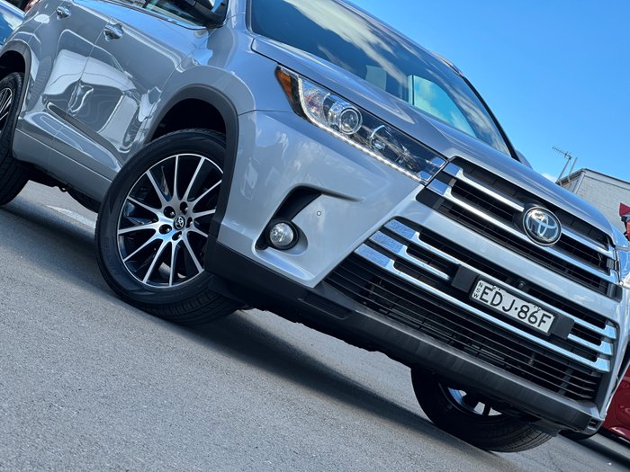 2018 TOYOTA KLUGER GRANDE (4x4)