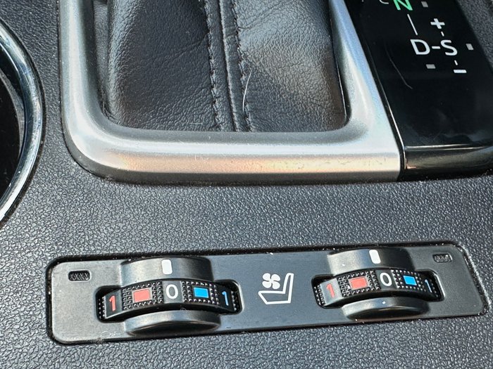 2018 TOYOTA KLUGER GRANDE (4x4)