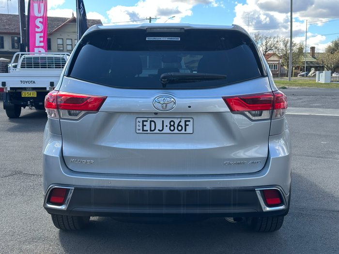 2018 TOYOTA KLUGER GRANDE (4x4)